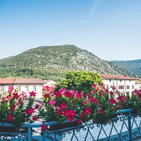 Sabotin, & Restaurant ホテル 3*