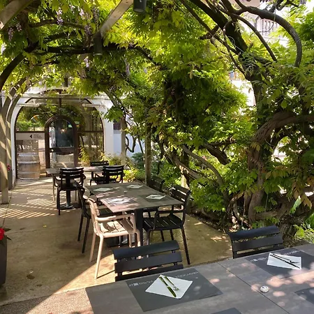 ホテル Sabotin, & Restaurant