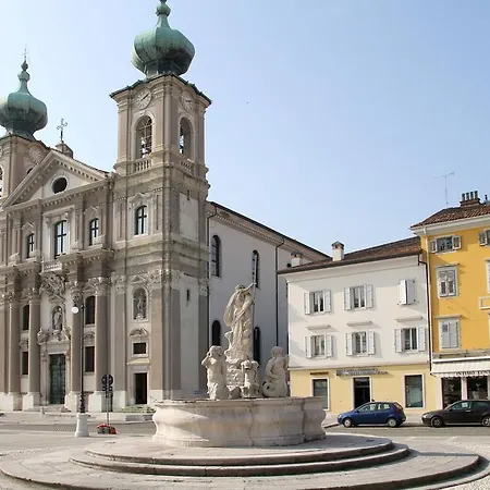 Sabotin, & Restaurant ノヴァ・ゴリツァ