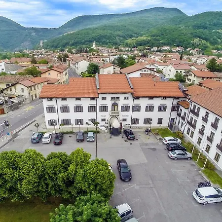 Sabotin, & Restaurant 3*