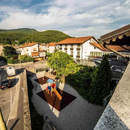 Sabotin, & Restaurant 3*