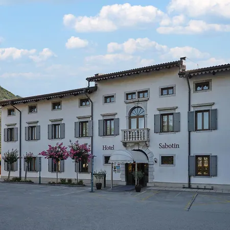 Sabotin, & Restaurant 3*